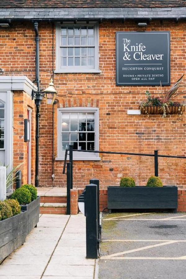 The Knife & Cleaver Houghton Conquest Exterior foto
